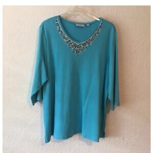Quacker Factory Rhinestone Embellished top size 2X